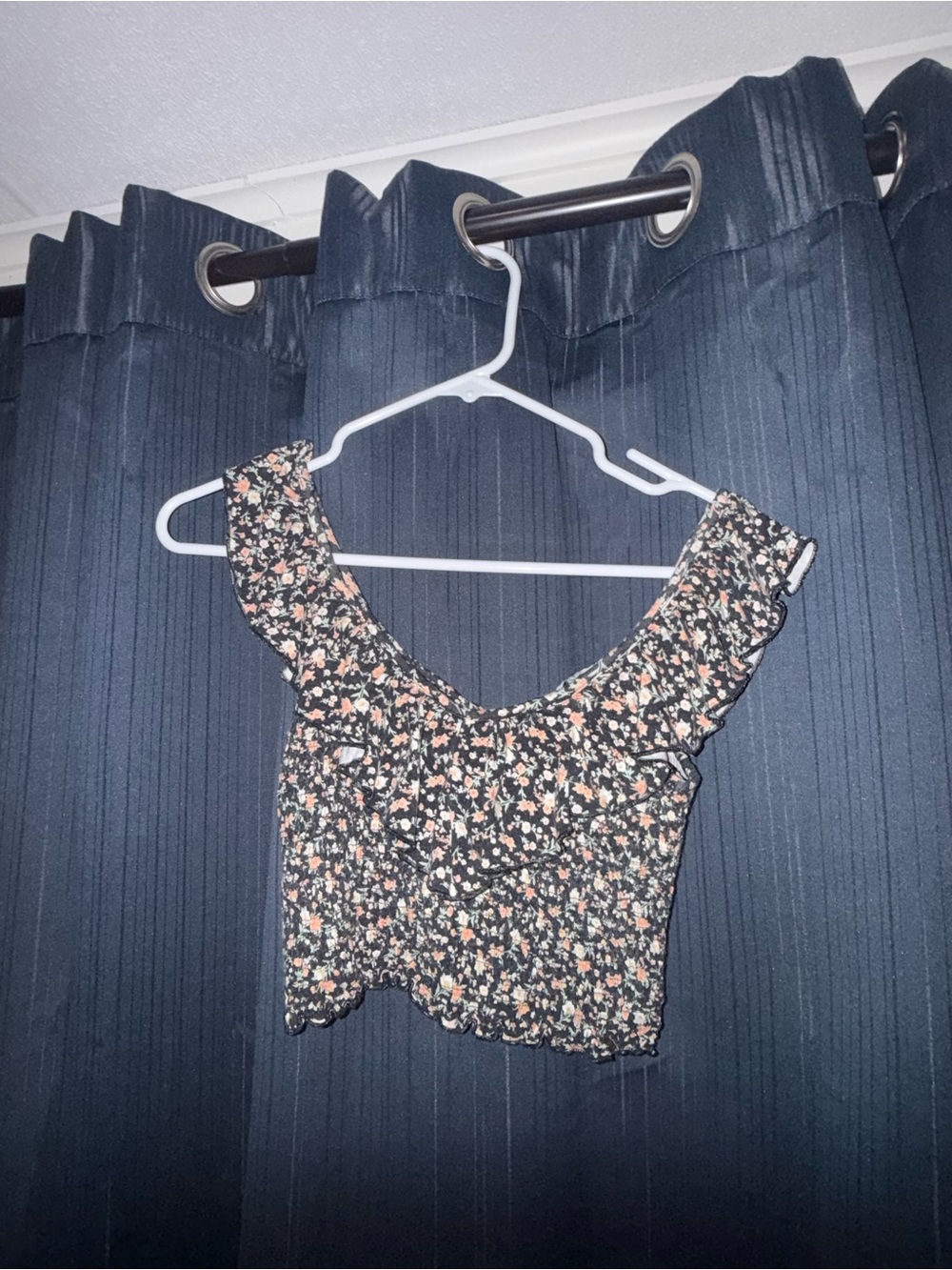 American Eagle Soft & Sexy Floral Ruffle Crop Top XS